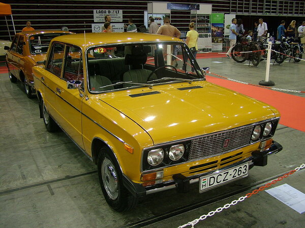 1200px-Lada_1600,_Budapest,_2011.jpg