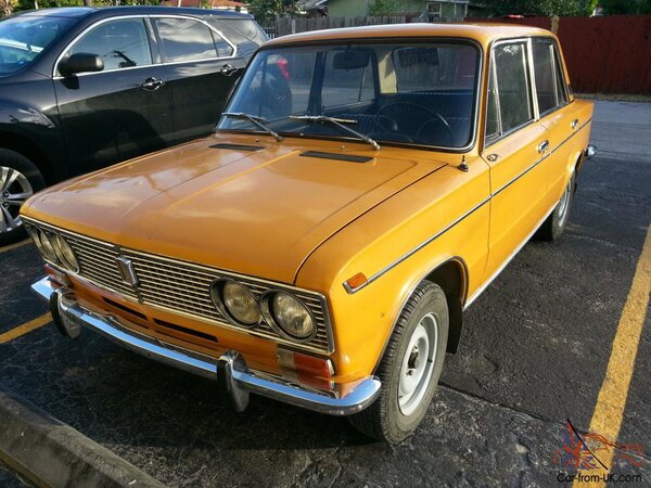 1980 LADA 2103.jpg